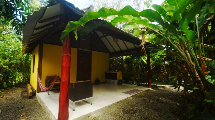 Casa De Los Amigos Caribena Кахуита Екстериор снимка