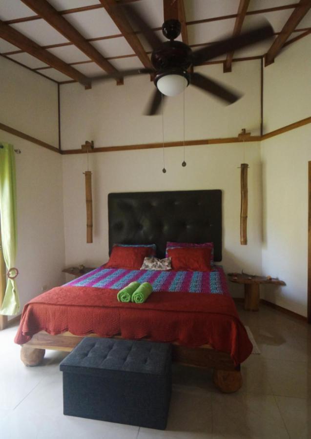 Casa De Los Amigos Caribena Кахуита Екстериор снимка