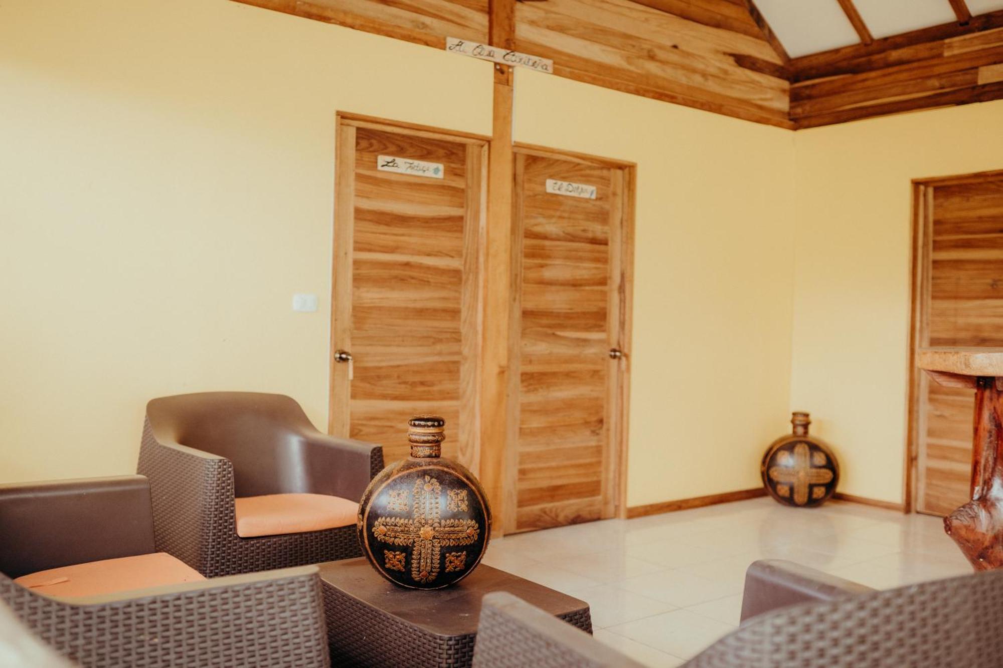 Casa De Los Amigos Caribena Кахуита Екстериор снимка