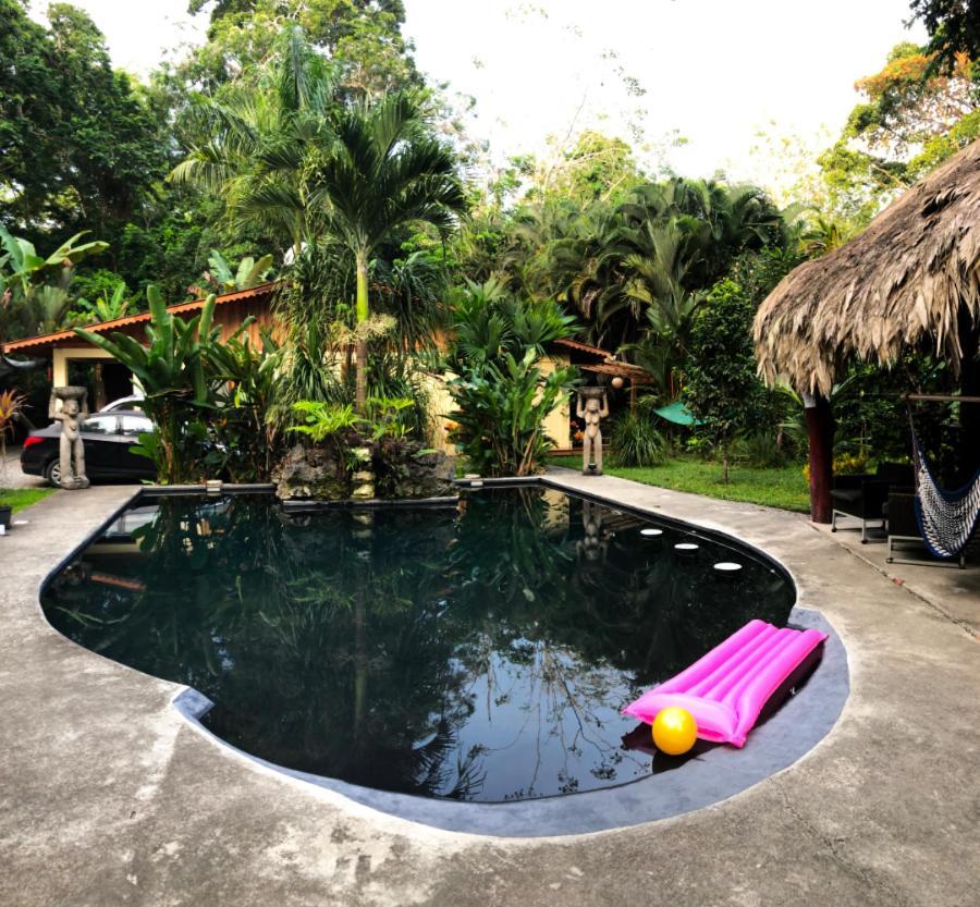 Casa De Los Amigos Caribena Кахуита Екстериор снимка