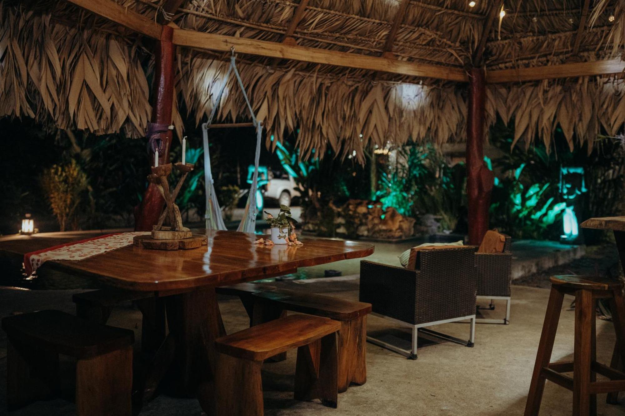 Casa De Los Amigos Caribena Кахуита Екстериор снимка